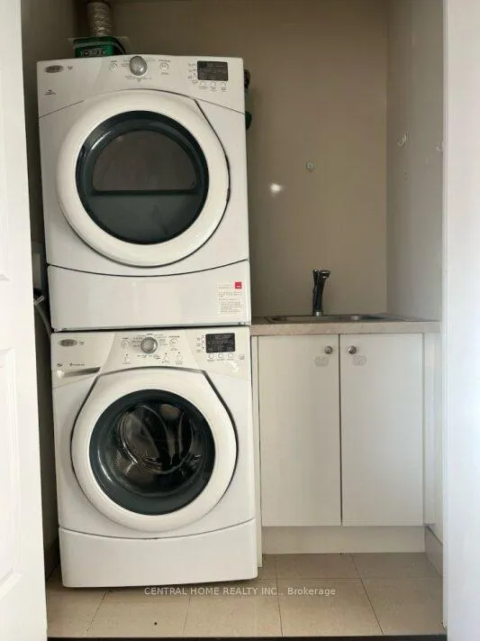 Photo 23 of Unit 825, 1 Old Mill Drive, Toronto, High Park-Swansea — HOMEH