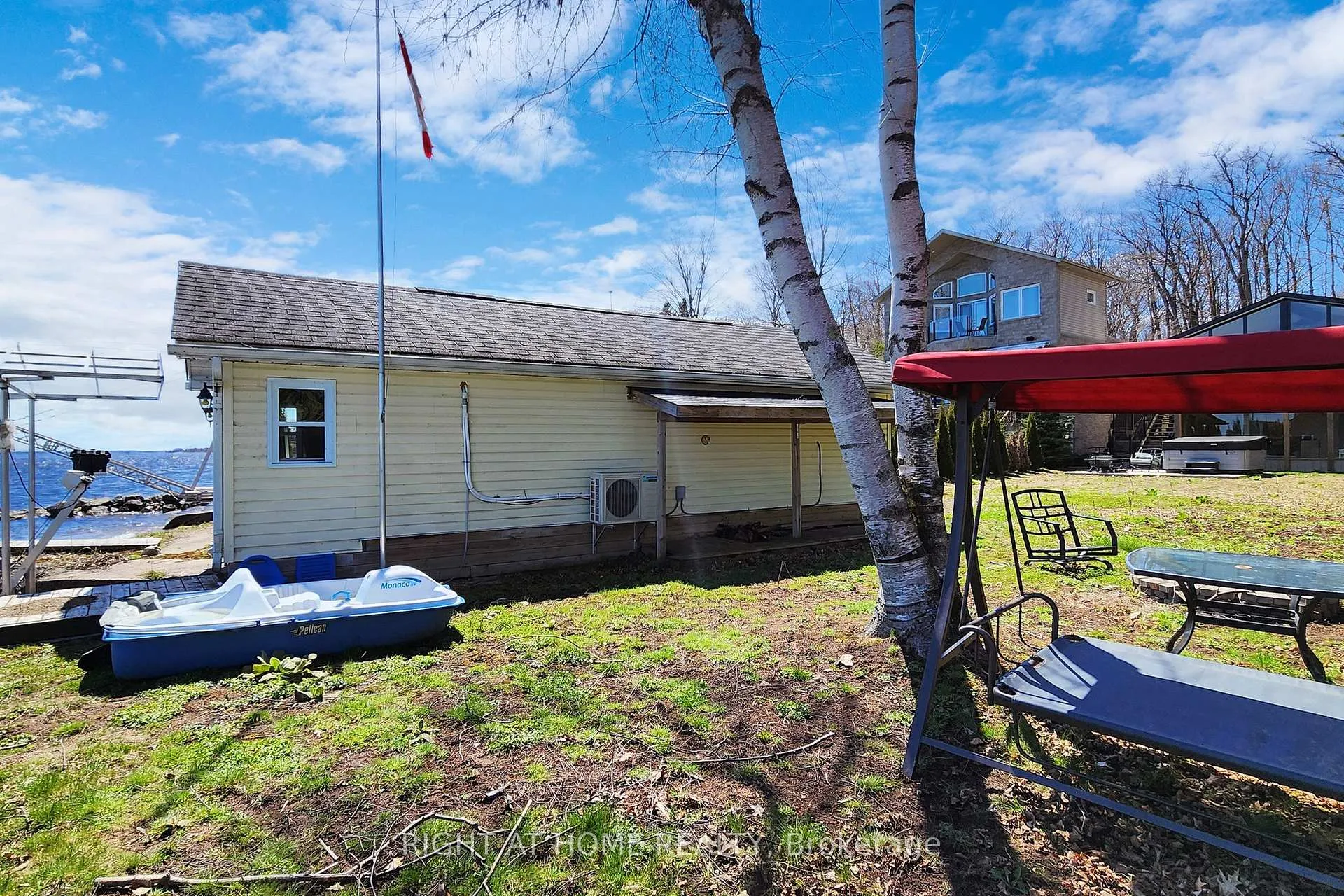 Photo 17 of 36 Hills Road, Kawartha Lakes, Bobcaygeon — HOMEH