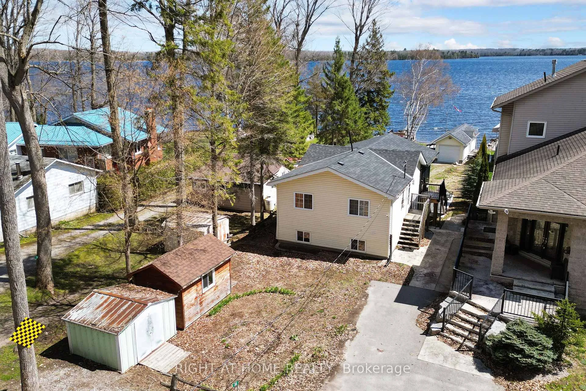 Photo 20 of 36 Hills Road, Kawartha Lakes, Bobcaygeon — HOMEH
