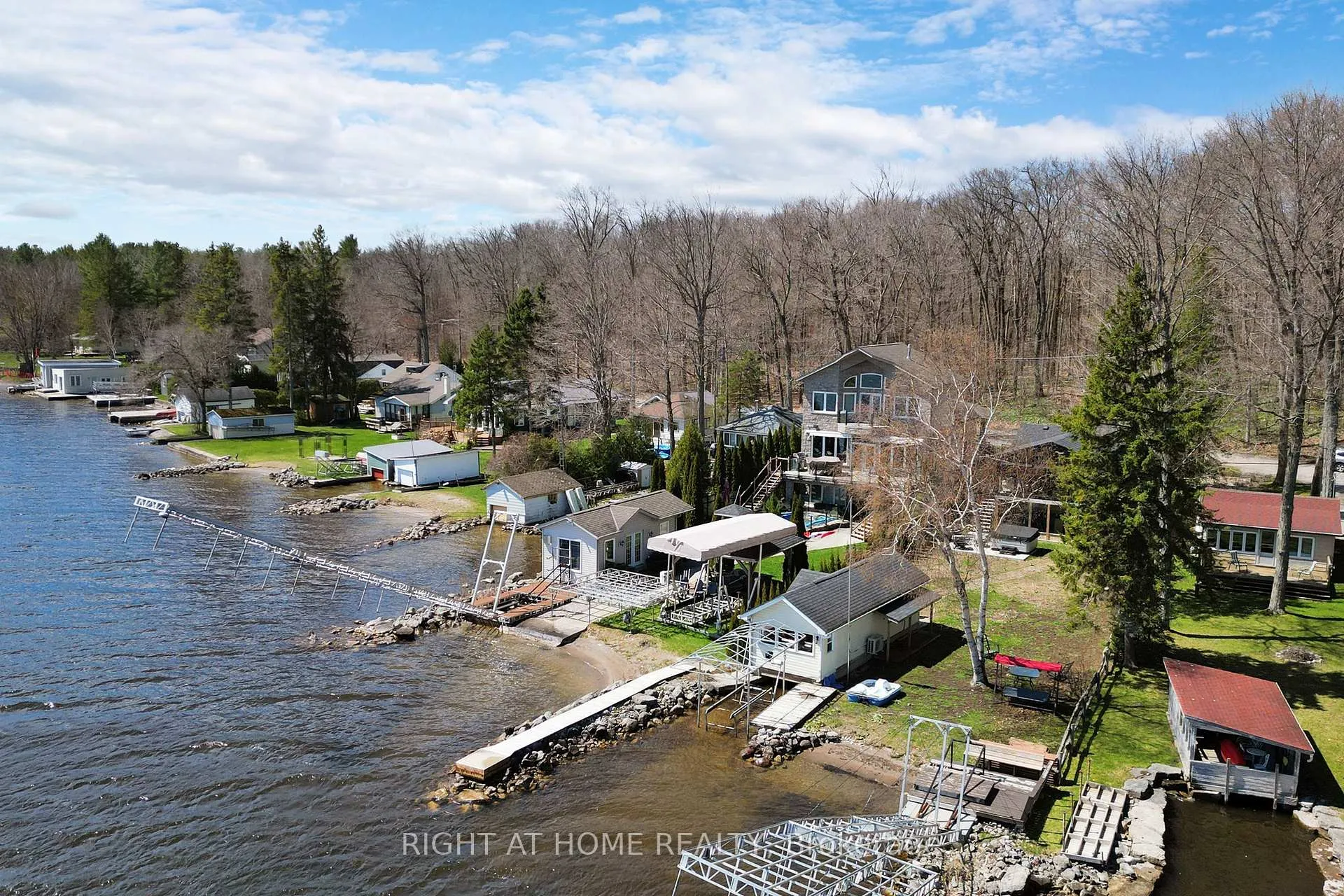 Photo 43 of 36 Hills Road, Kawartha Lakes, Bobcaygeon — HOMEH