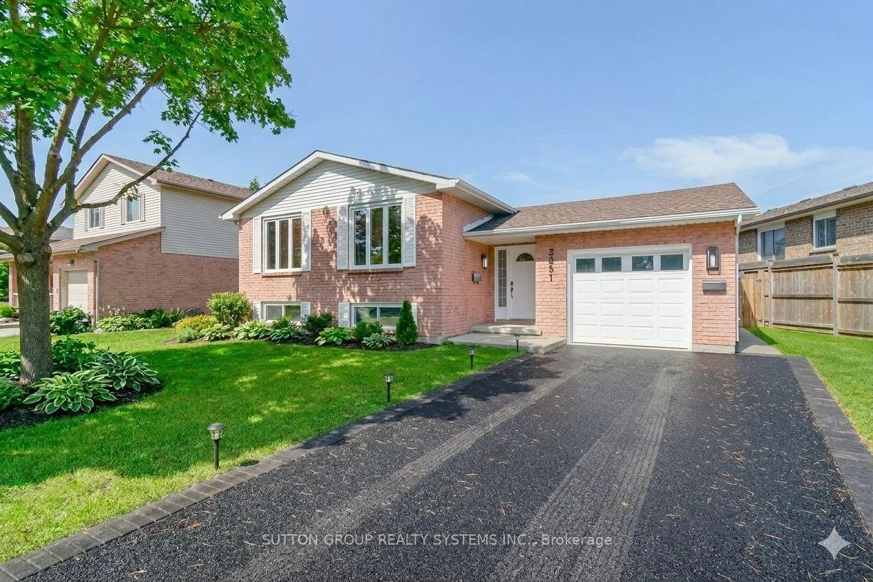 Photo 1 of 19 Lorraine Drive, Cambridge, Christopher-Champlain — HOMEH