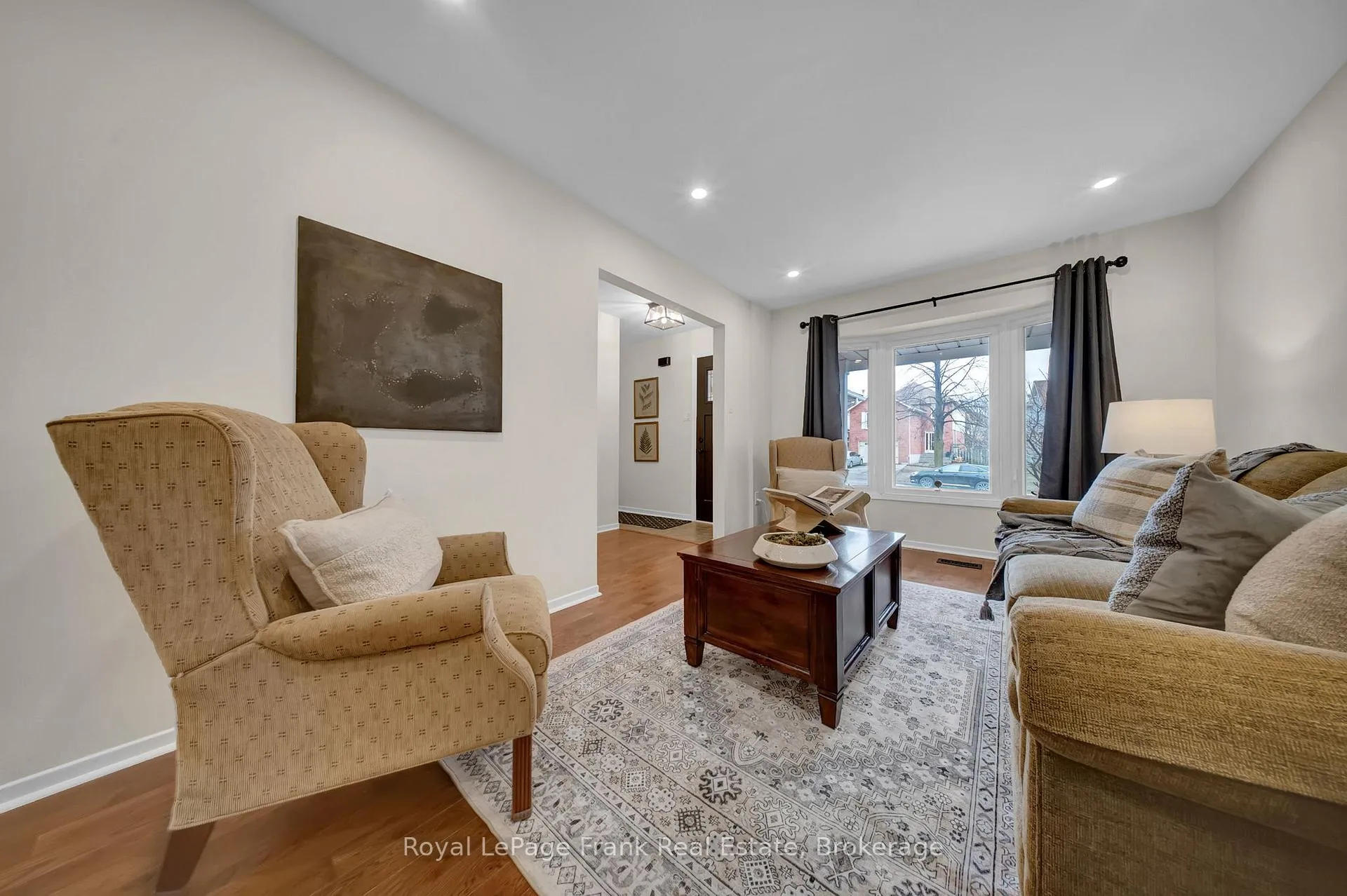 Photo 3 of 76 Cornwall Drive, Ajax, Central — HOMEH