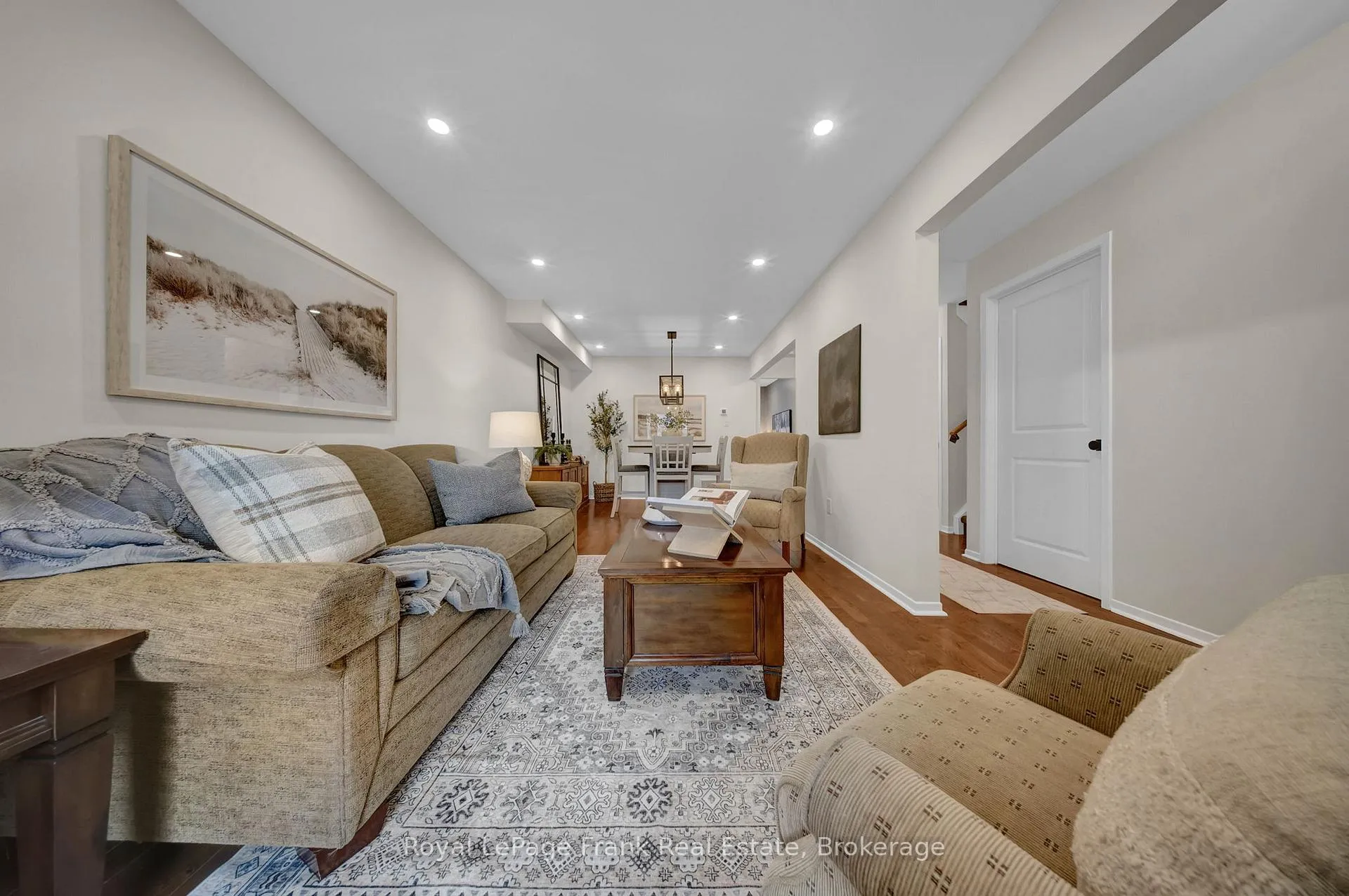 Photo 4 of 76 Cornwall Drive, Ajax, Central — HOMEH