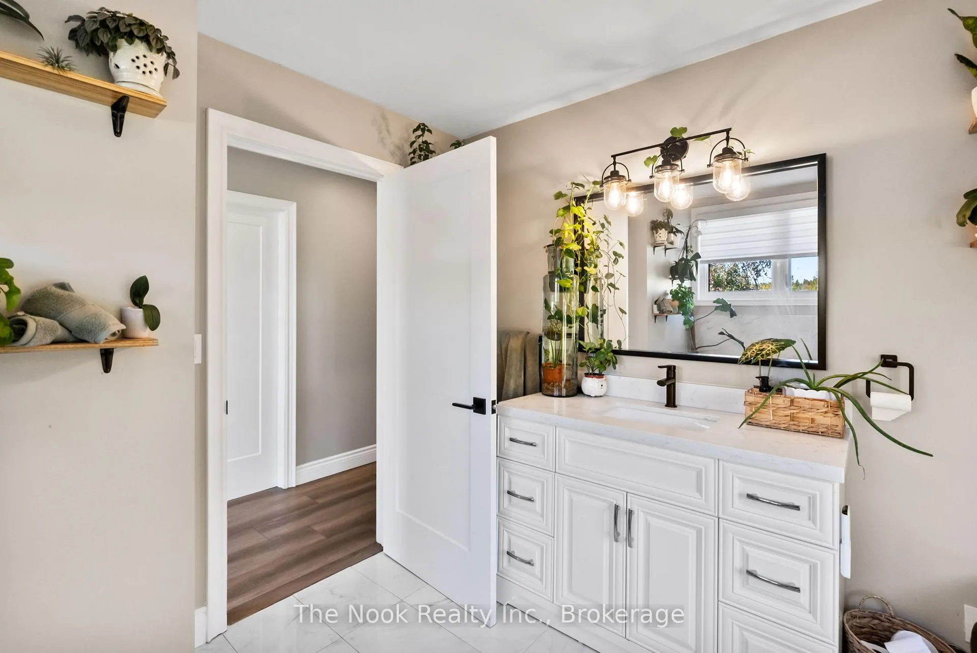 Photo 4 of 46 Mcguire Beach Road, Kawartha Lakes, Carden — HOMEH
