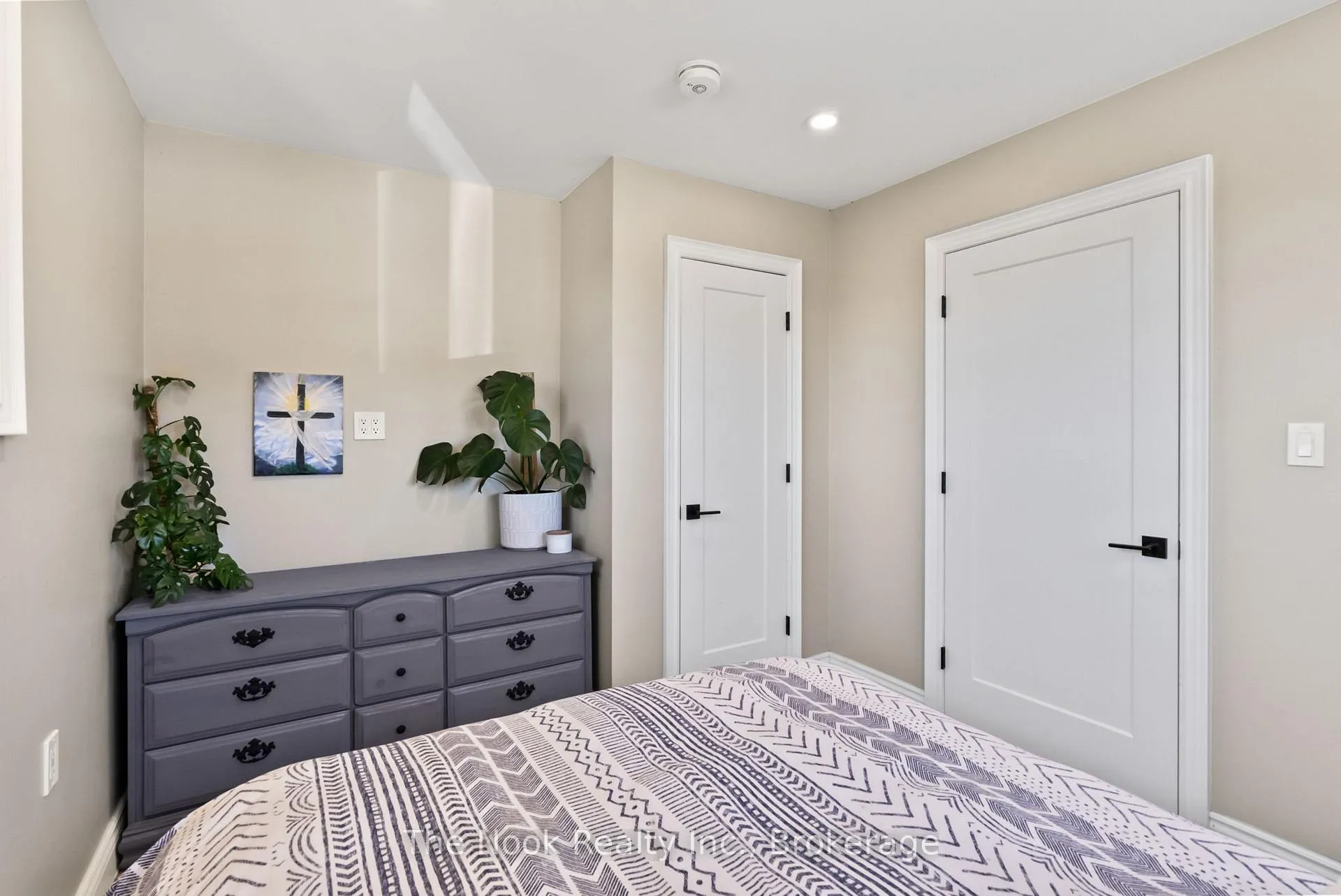 Photo 21 of 46 Mcguire Beach Road, Kawartha Lakes, Carden — HOMEH