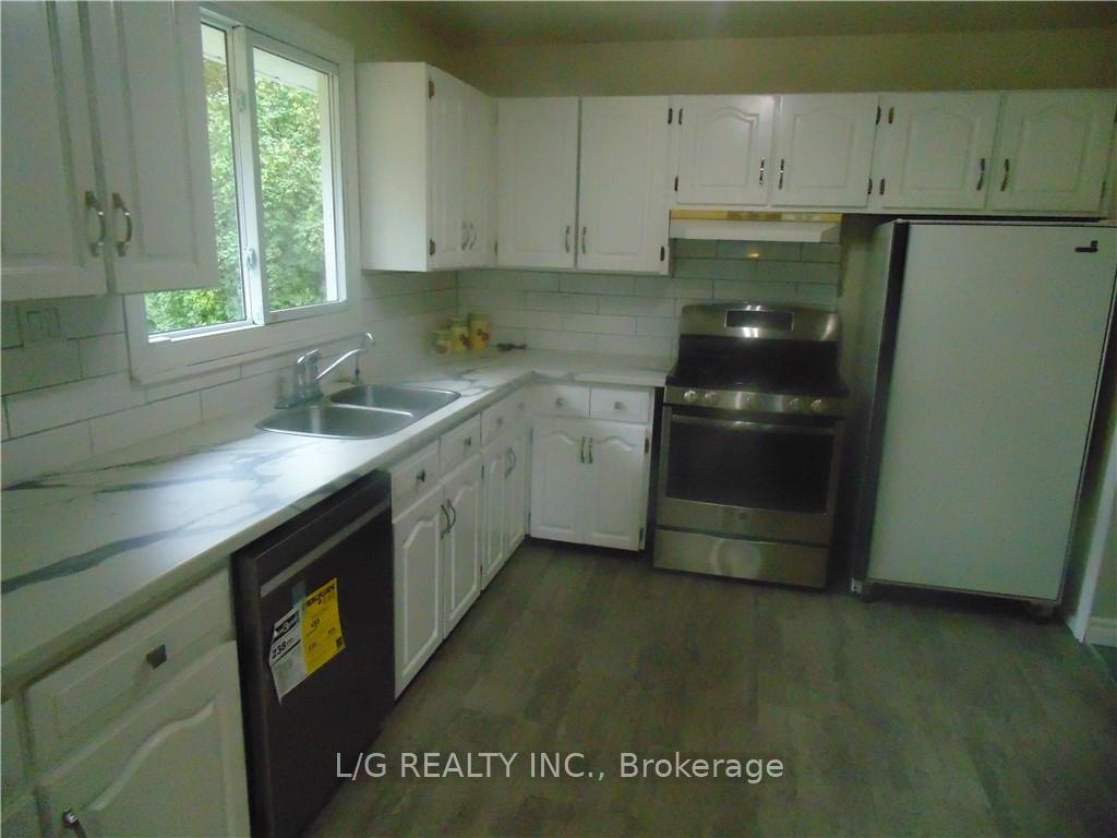 Photo 4 of 10 Fifth Street, Edwardsburgh/Cardinal, Edwardsburgh/Cardinal Twp — HOMEH