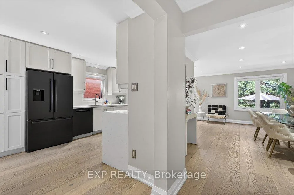 Photo 4 of 84 Judith Avenue, Vaughan, Brownridge — HOMEH