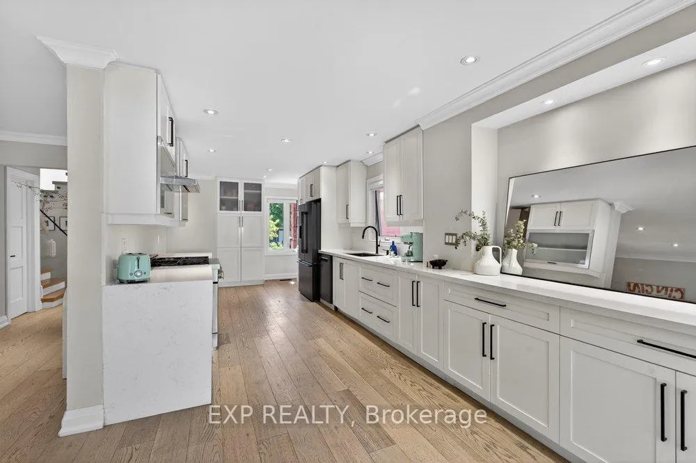 Photo 7 of 84 Judith Avenue, Vaughan, Brownridge — HOMEH