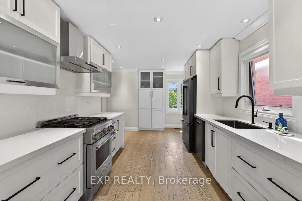 Photo 8 of 84 Judith Avenue, Vaughan, Brownridge — HOMEH