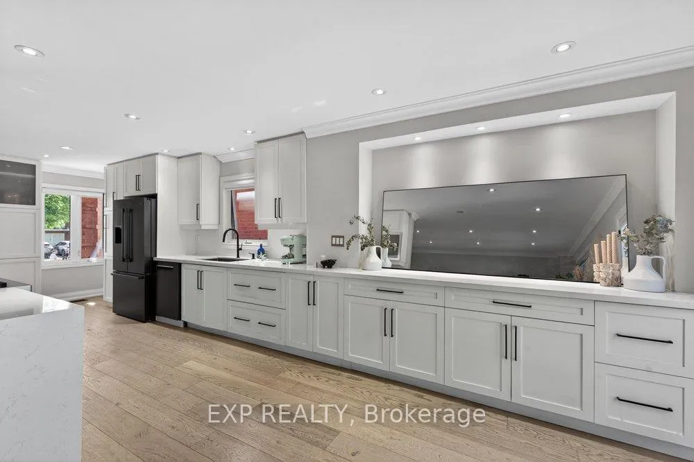 Photo 12 of 84 Judith Avenue, Vaughan, Brownridge — HOMEH