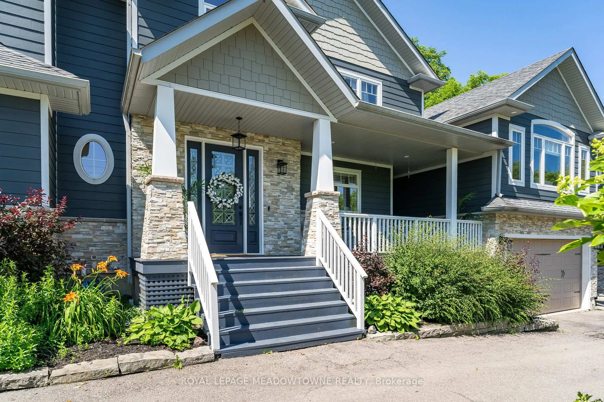 Photo 4 of 254 Main Street S, Halton Hills, Georgetown — HOMEH