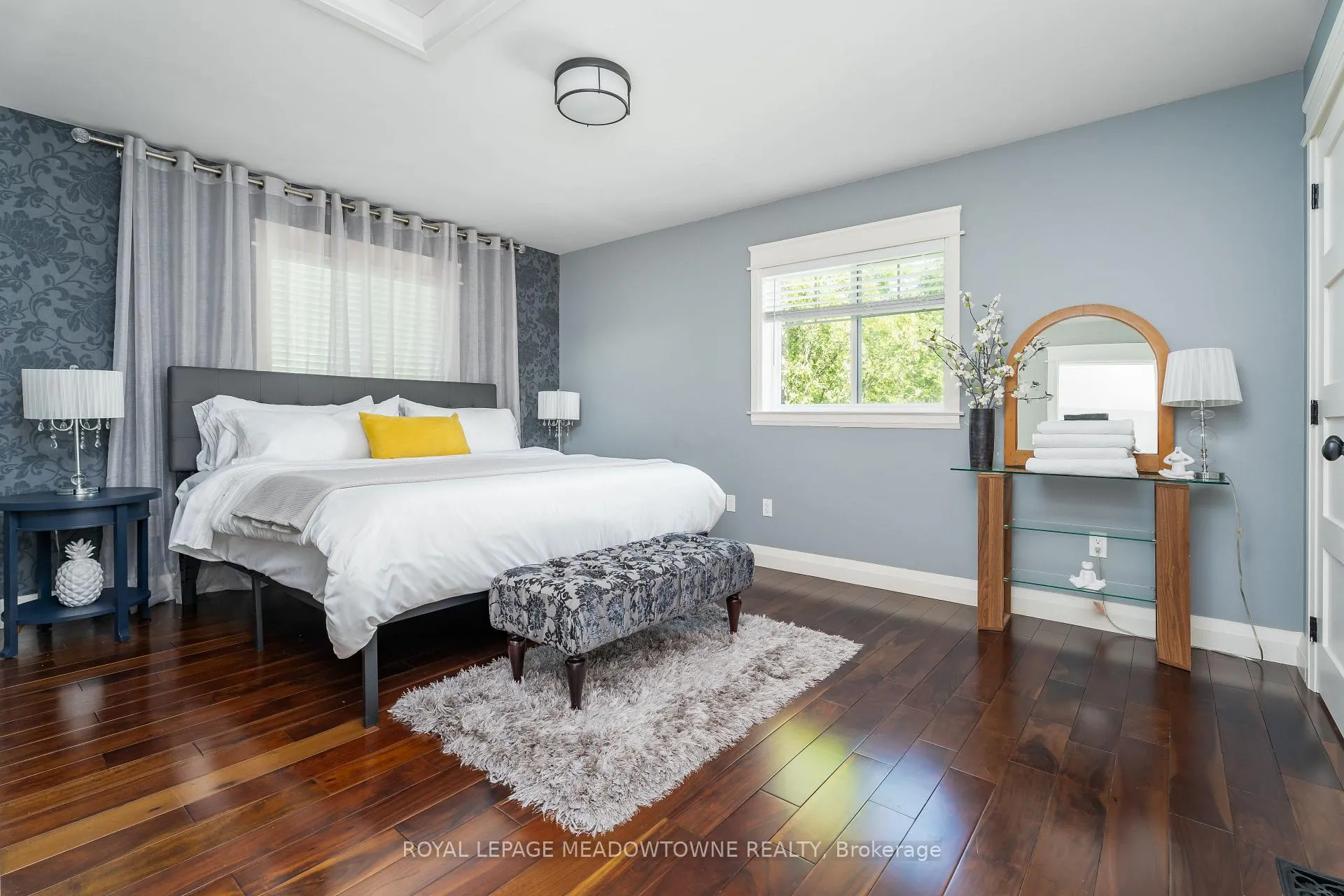 Photo 41 of 254 Main Street S, Halton Hills, Georgetown — HOMEH