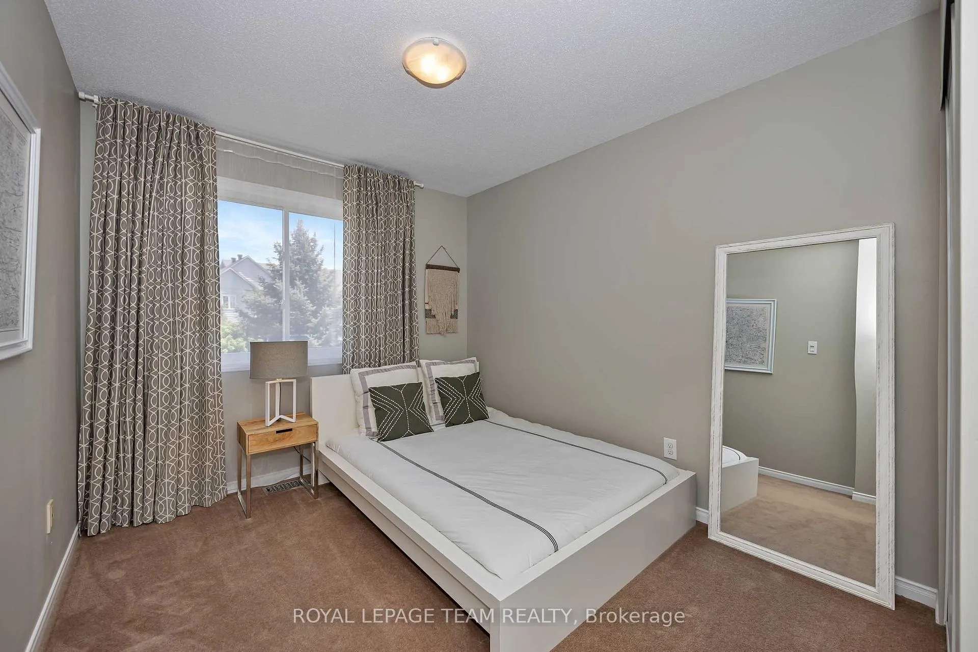 Photo 22 of 226 Arrita Street, Ottawa, Kanata - Emerald Meadows/Trailwest — HOMEH