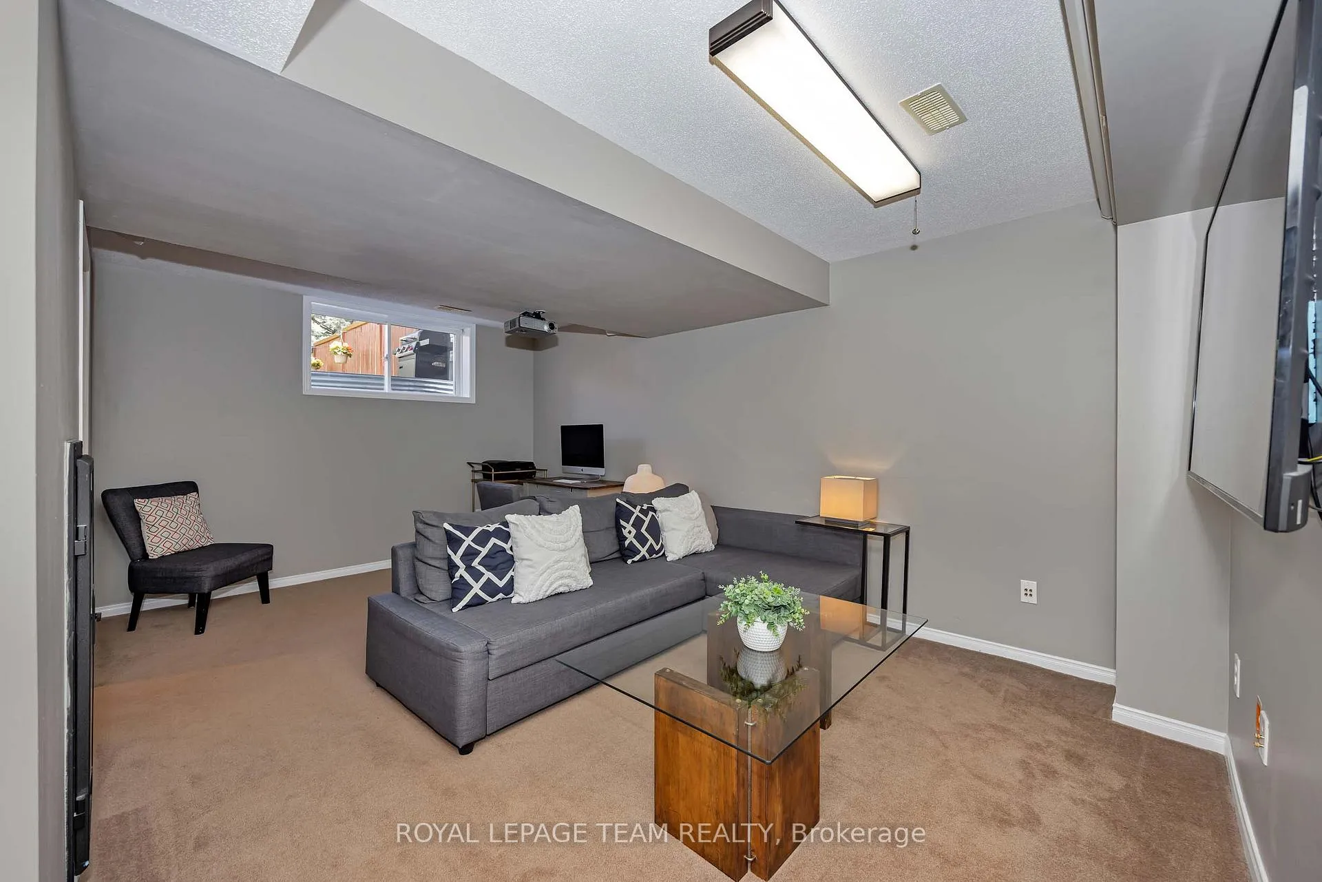 Photo 27 of 226 Arrita Street, Ottawa, Kanata - Emerald Meadows/Trailwest — HOMEH