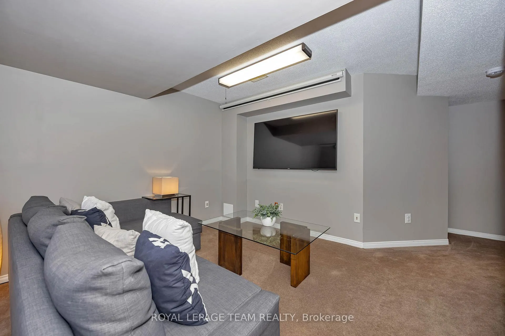Photo 28 of 226 Arrita Street, Ottawa, Kanata - Emerald Meadows/Trailwest — HOMEH