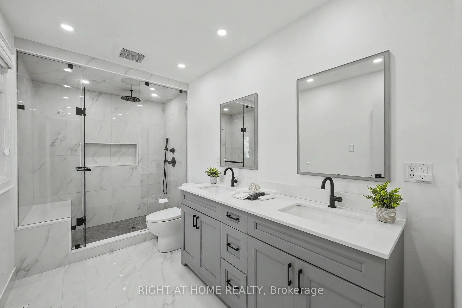 Photo 16 of 235 Montebello Avenue, Vaughan, Sonoma Heights — HOMEH