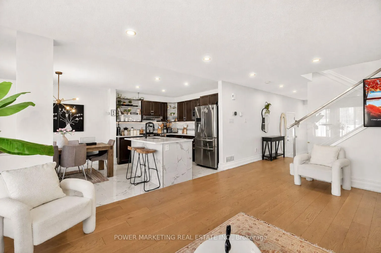 Photo 13 of 657 Clearbrook Drive N, Ottawa, Barrhaven - Strandherd — HOMEH