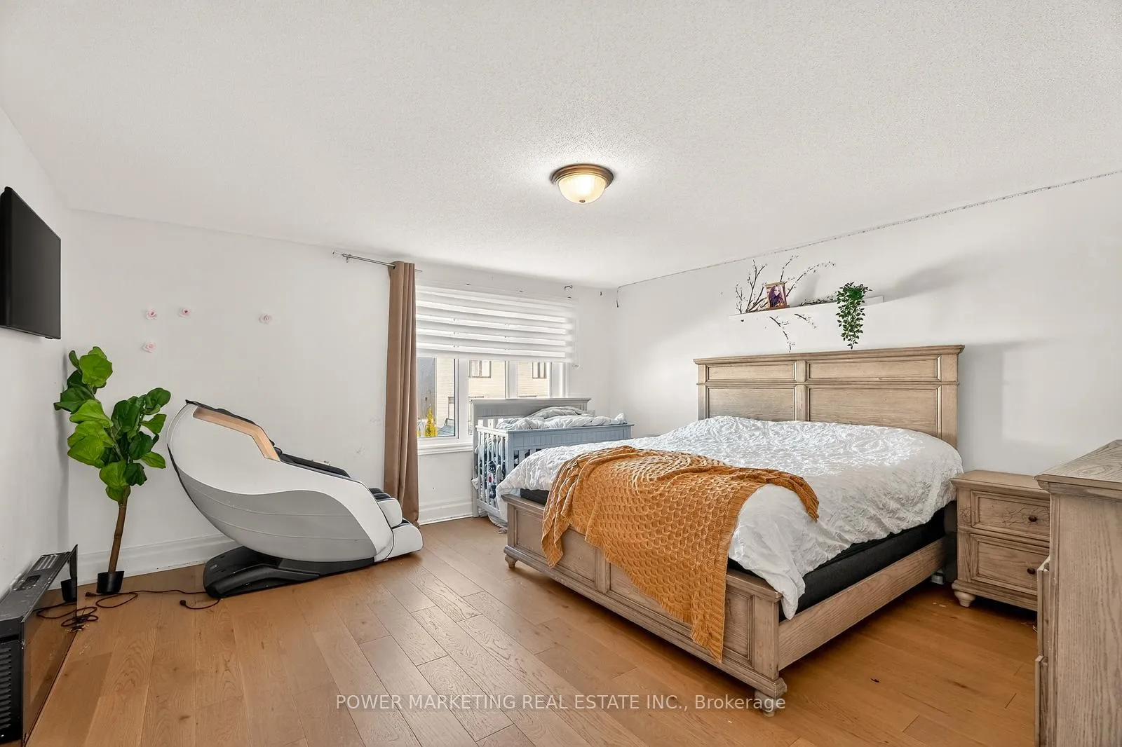 Photo 16 of 657 Clearbrook Drive N, Ottawa, Barrhaven - Strandherd — HOMEH