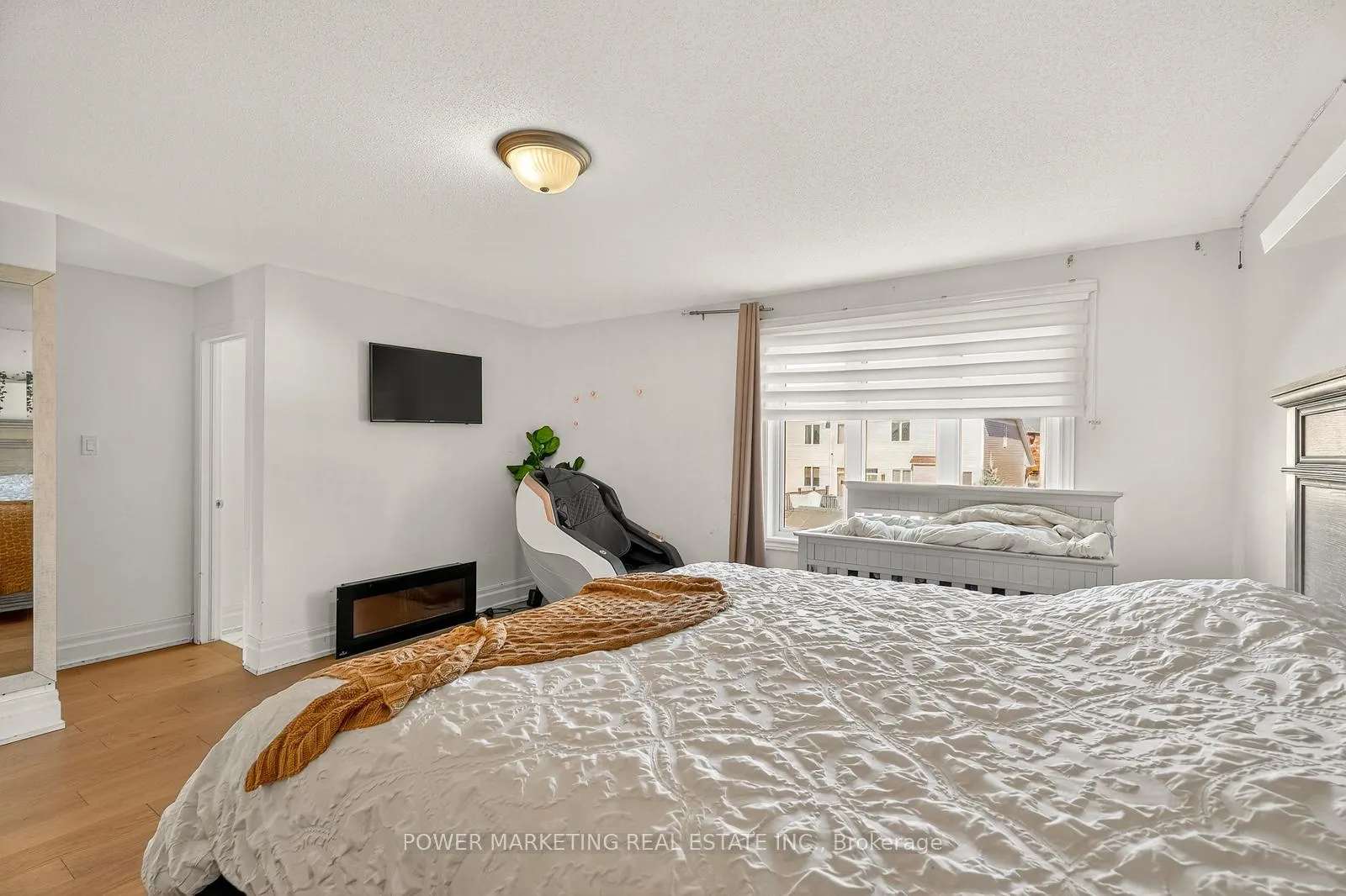 Photo 17 of 657 Clearbrook Drive N, Ottawa, Barrhaven - Strandherd — HOMEH