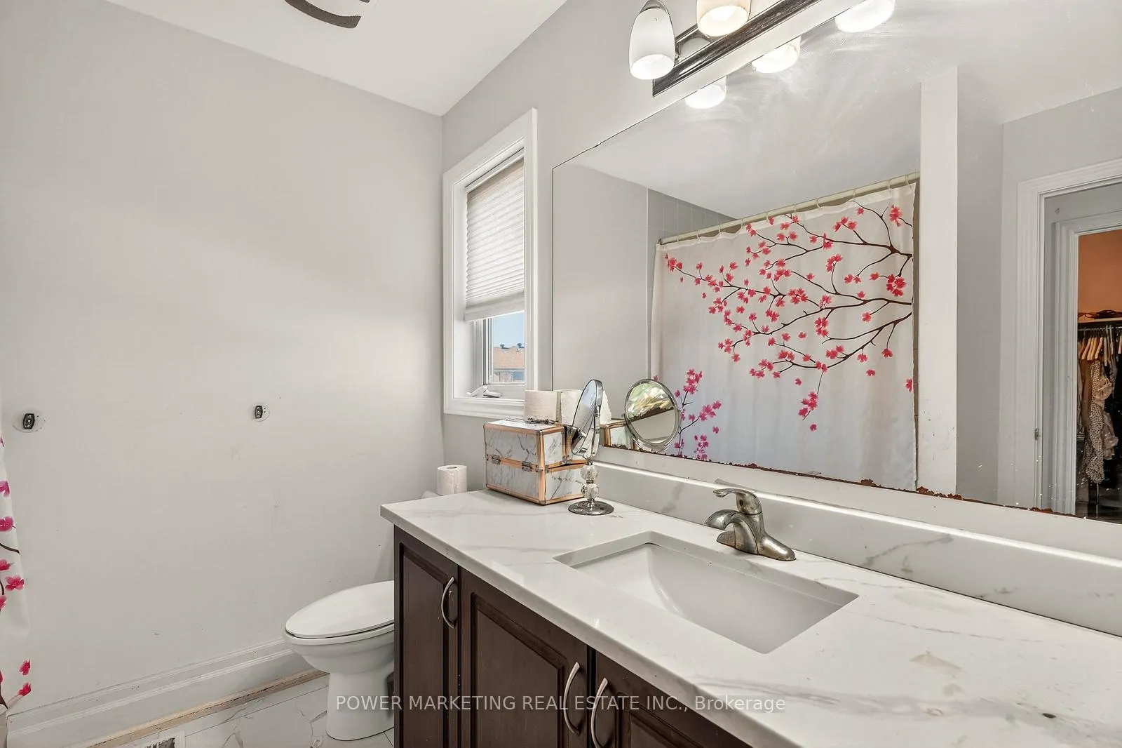 Photo 19 of 657 Clearbrook Drive N, Ottawa, Barrhaven - Strandherd — HOMEH