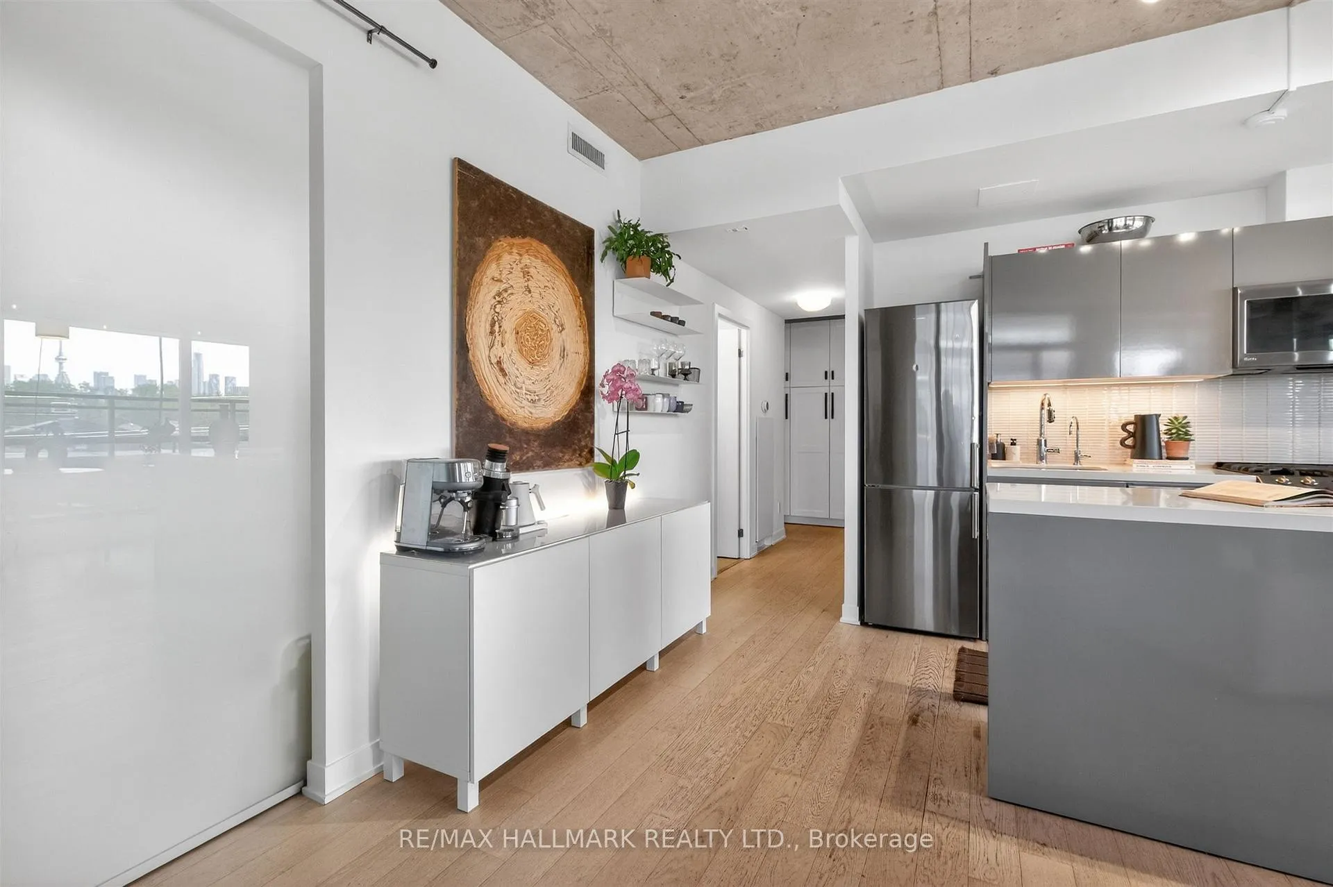 Photo 4 of Unit 508, 319 Carlaw Avenue, Toronto, South Riverdale — HOMEH