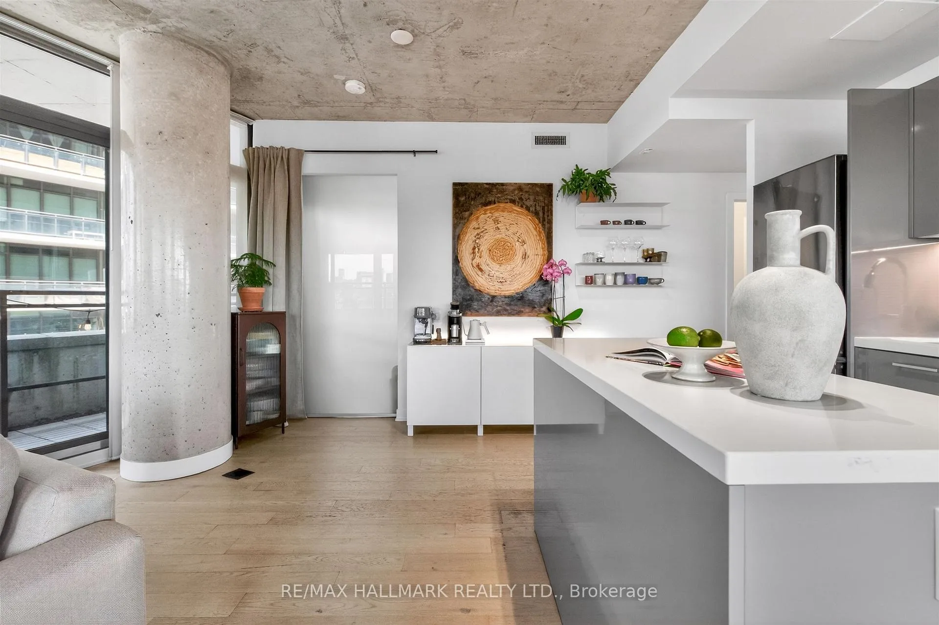 Photo 5 of Unit 508, 319 Carlaw Avenue, Toronto, South Riverdale — HOMEH