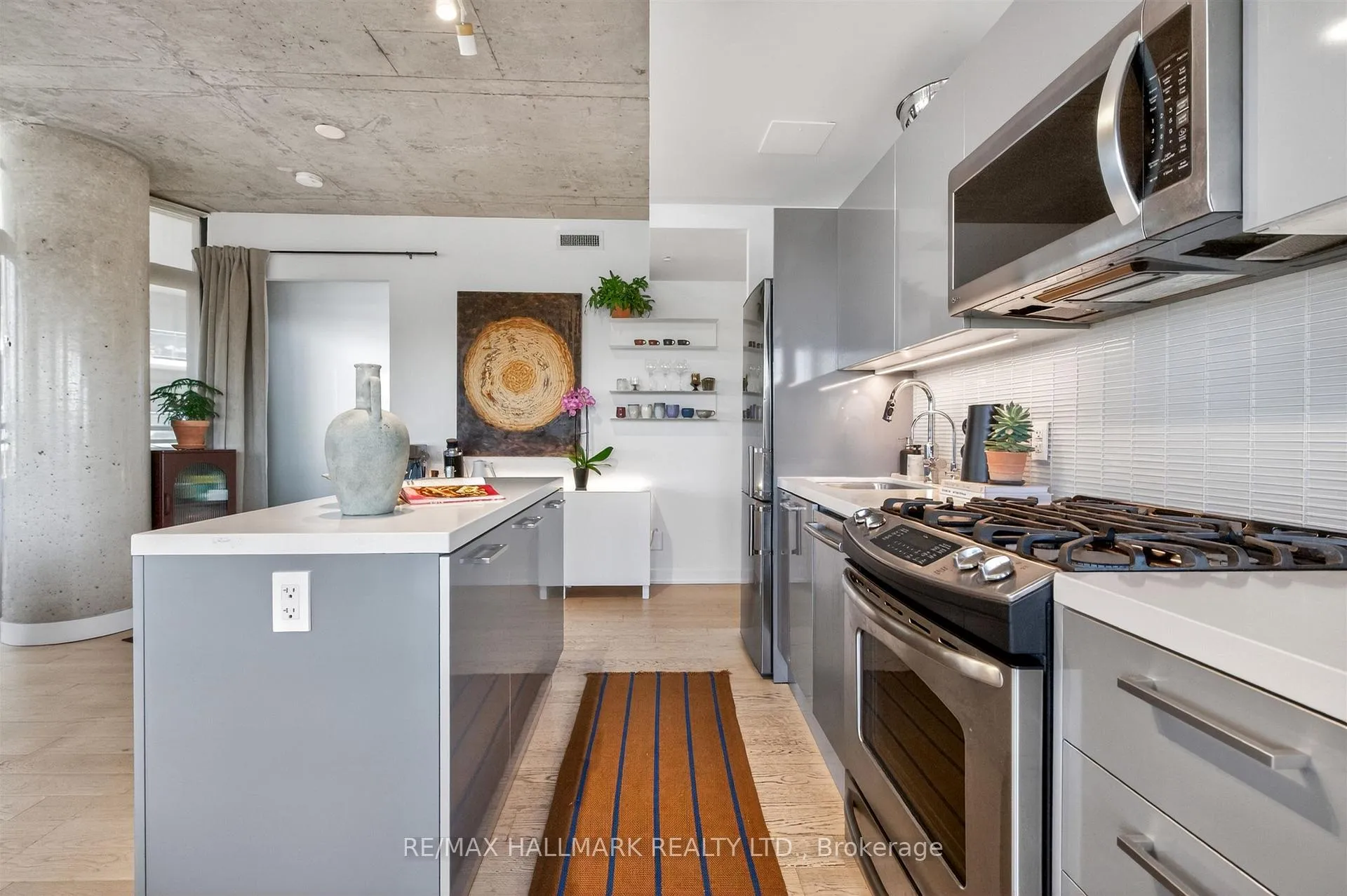 Photo 6 of Unit 508, 319 Carlaw Avenue, Toronto, South Riverdale — HOMEH