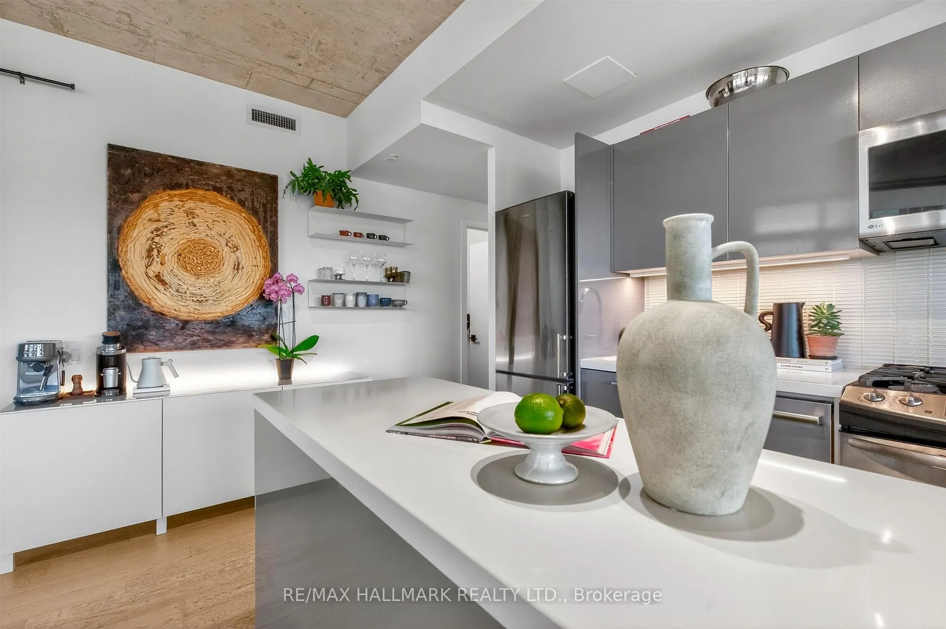 Photo 7 of Unit 508, 319 Carlaw Avenue, Toronto, South Riverdale — HOMEH