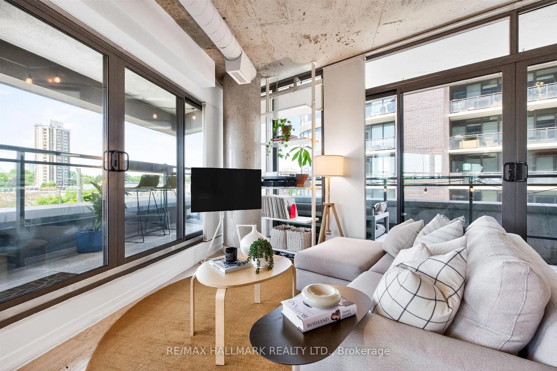 Photo 15 of Unit 508, 319 Carlaw Avenue, Toronto, South Riverdale — HOMEH