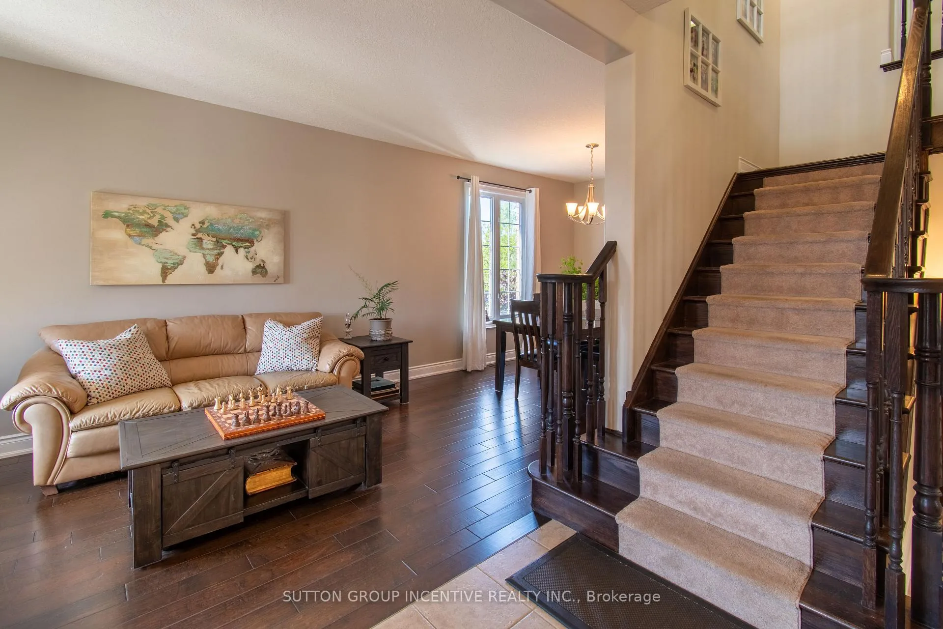 Photo 5 of 18 Graihawk Drive, Barrie, Ardagh — HOMEH
