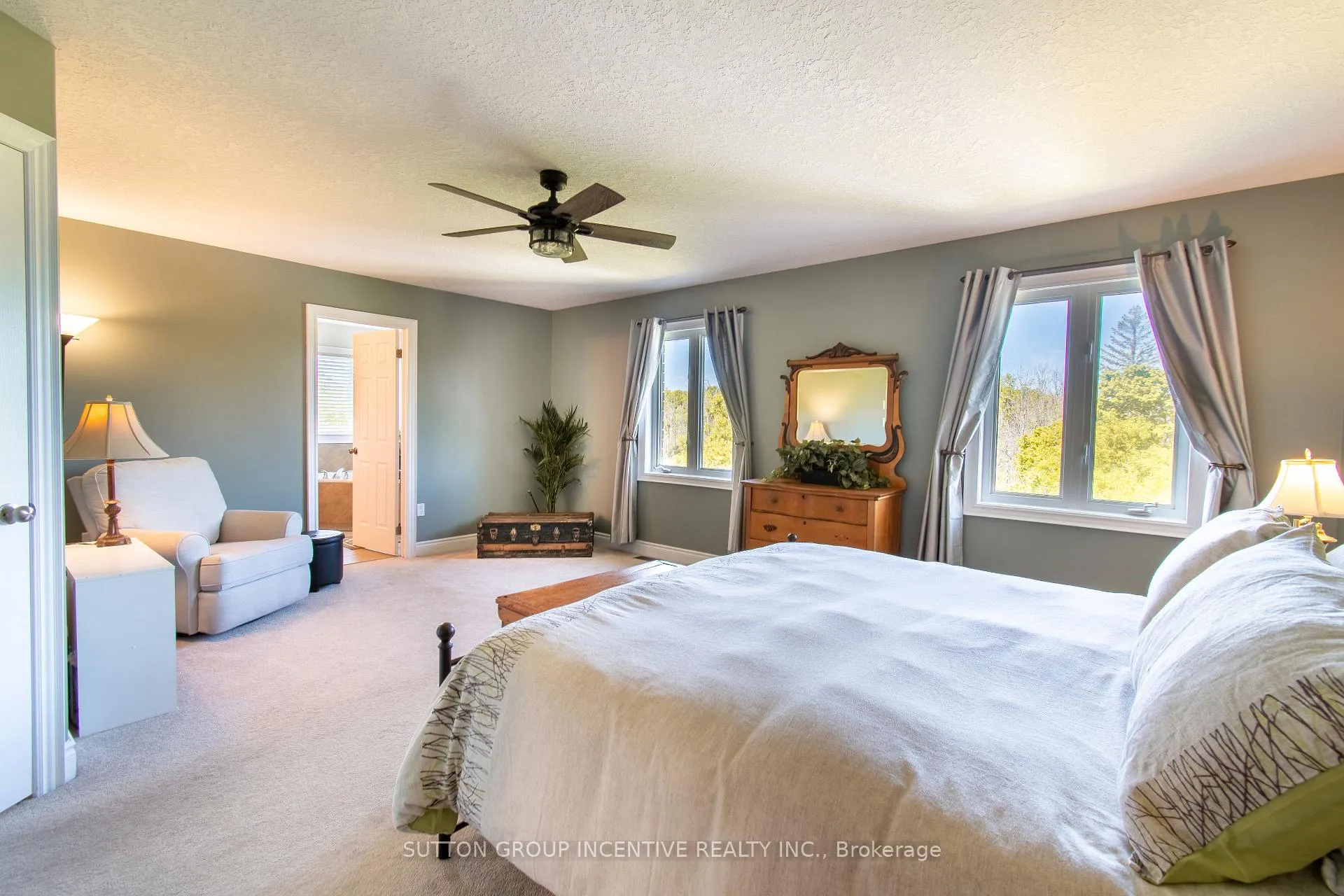 Photo 21 of 18 Graihawk Drive, Barrie, Ardagh — HOMEH