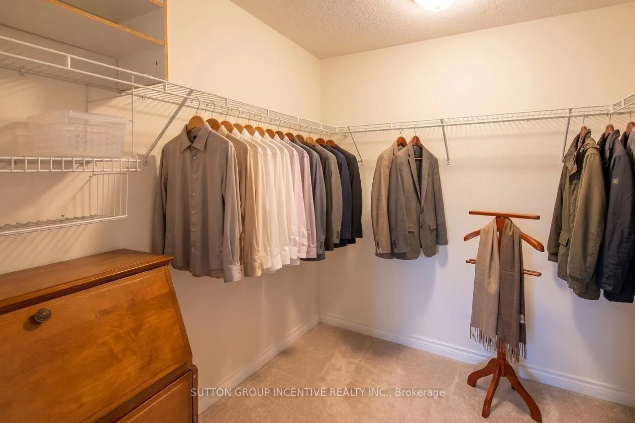 Photo 23 of 18 Graihawk Drive, Barrie, Ardagh — HOMEH