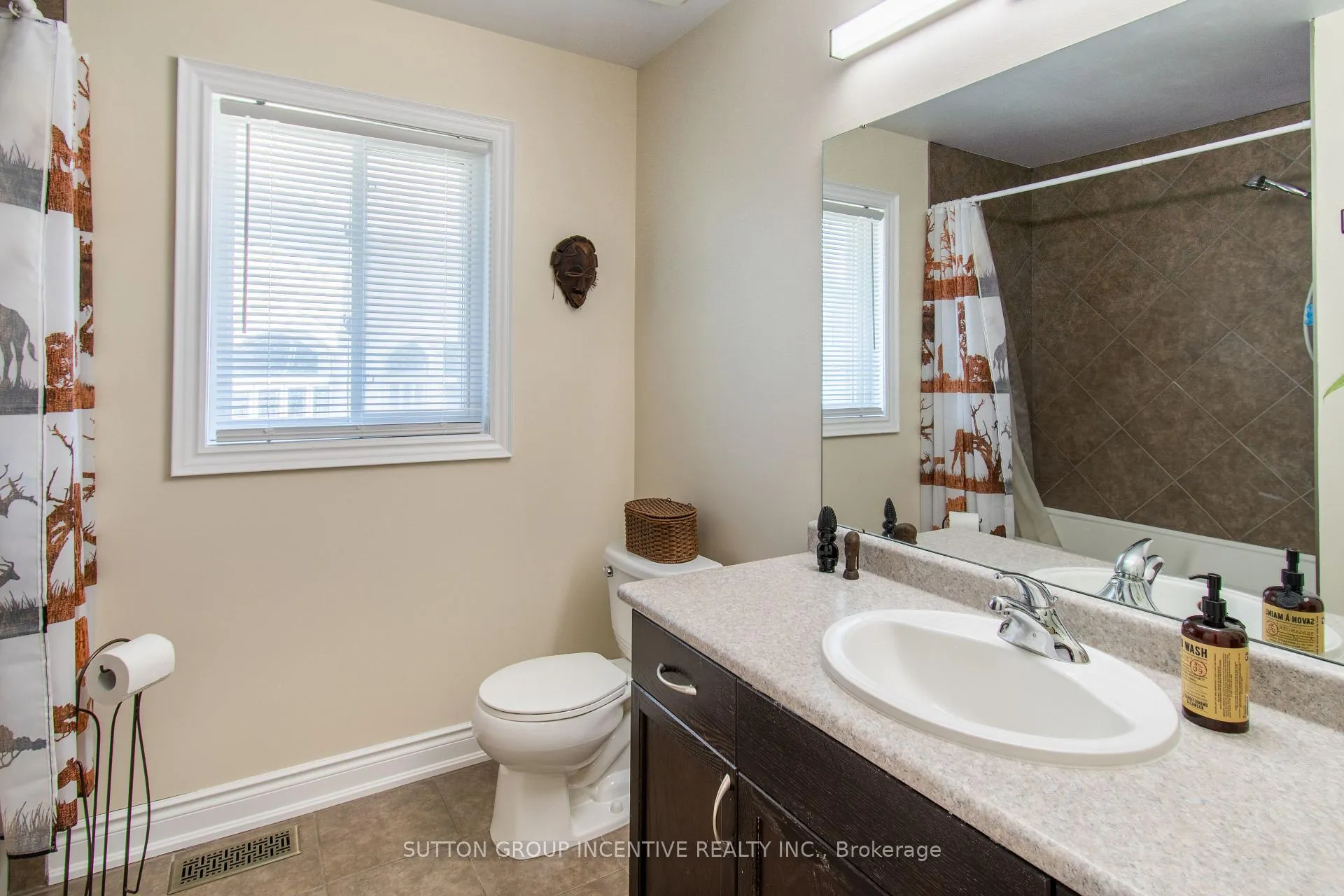 Photo 28 of 18 Graihawk Drive, Barrie, Ardagh — HOMEH