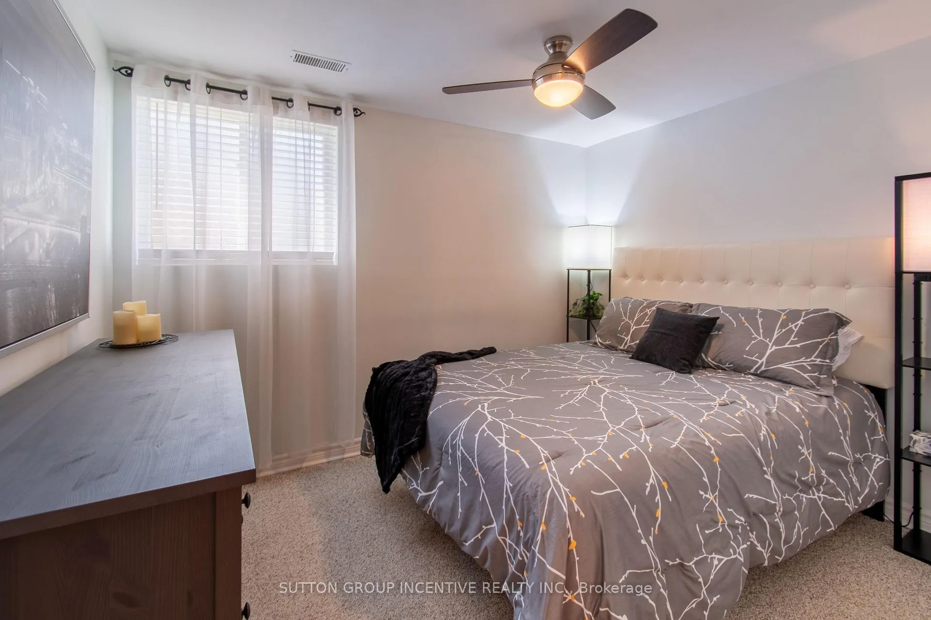 Photo 33 of 18 Graihawk Drive, Barrie, Ardagh — HOMEH