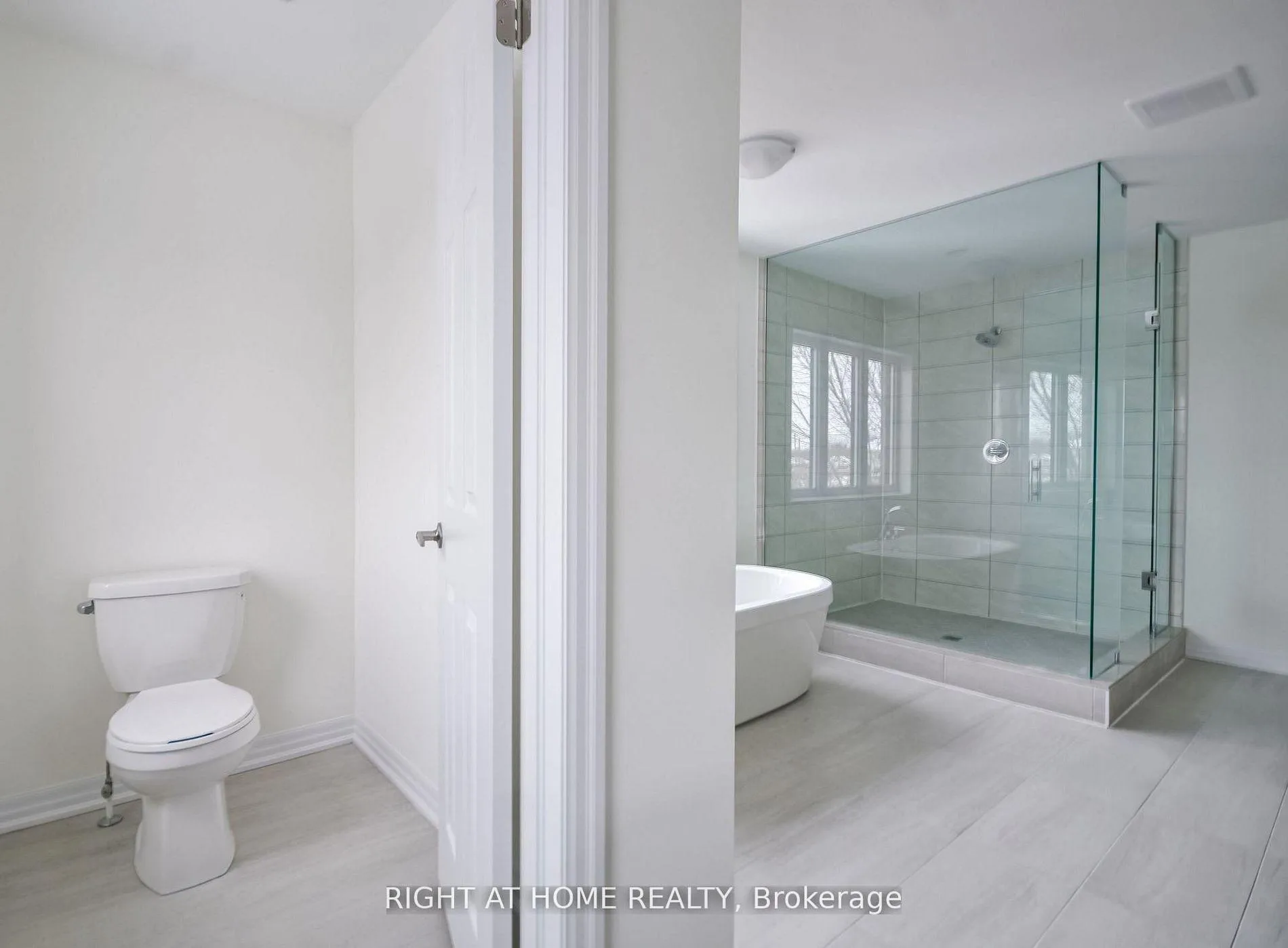 Photo 7 of 215 Sutherland Street S, Clearview, Stayner — HOMEH