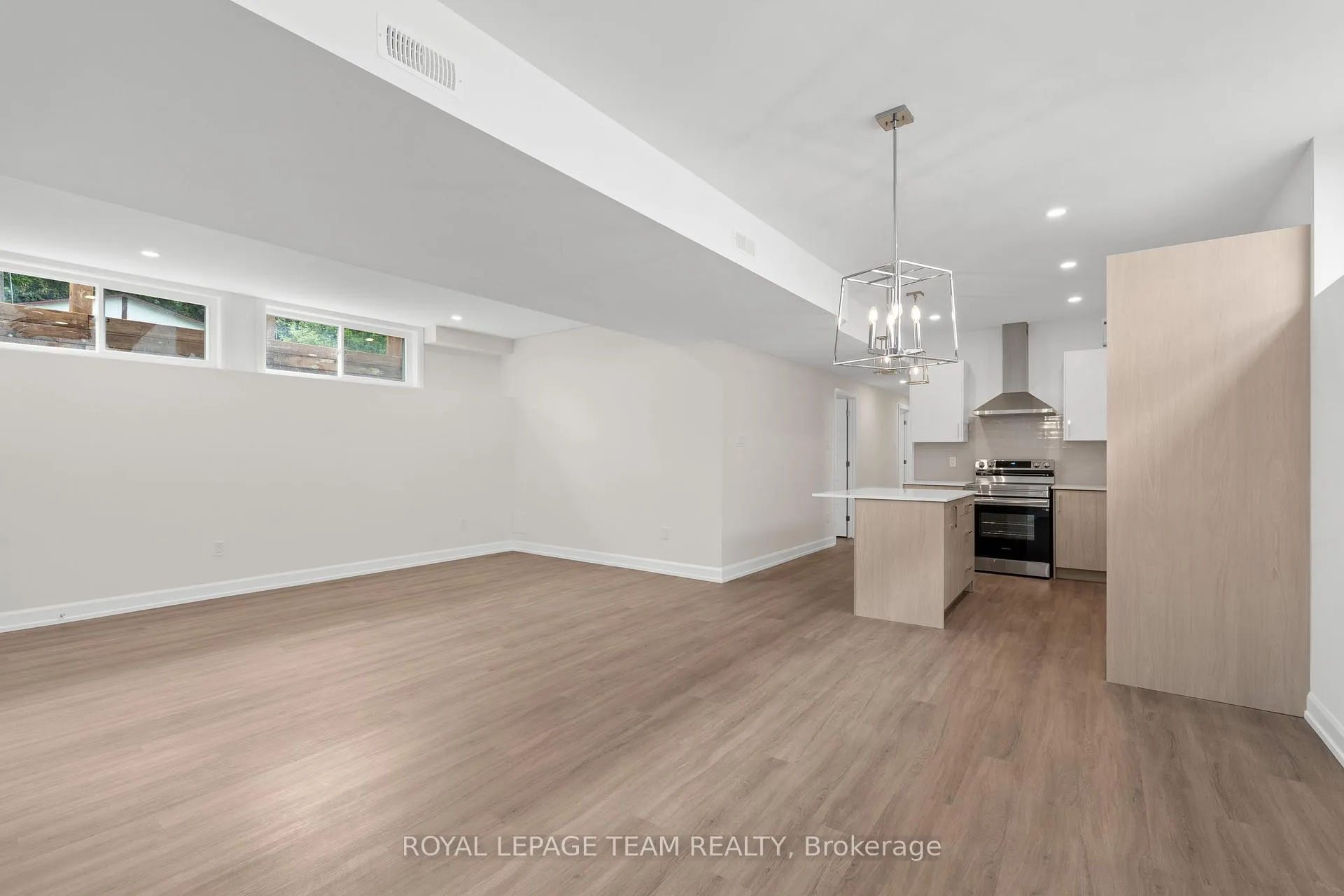 Photo 5 of Unit C, 6954 Notre Dame Street, Ottawa, Chateauneuf — HOMEH