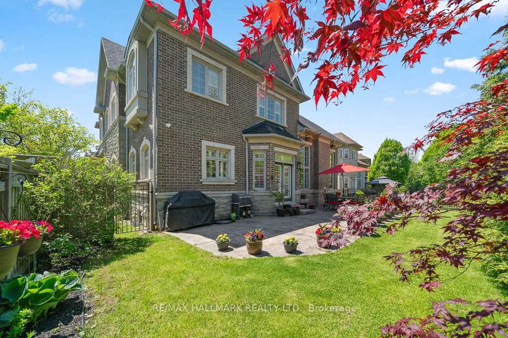 Photo 2 of 321 Grand Vellore Crescent, Vaughan, Vellore Village — HOMEH