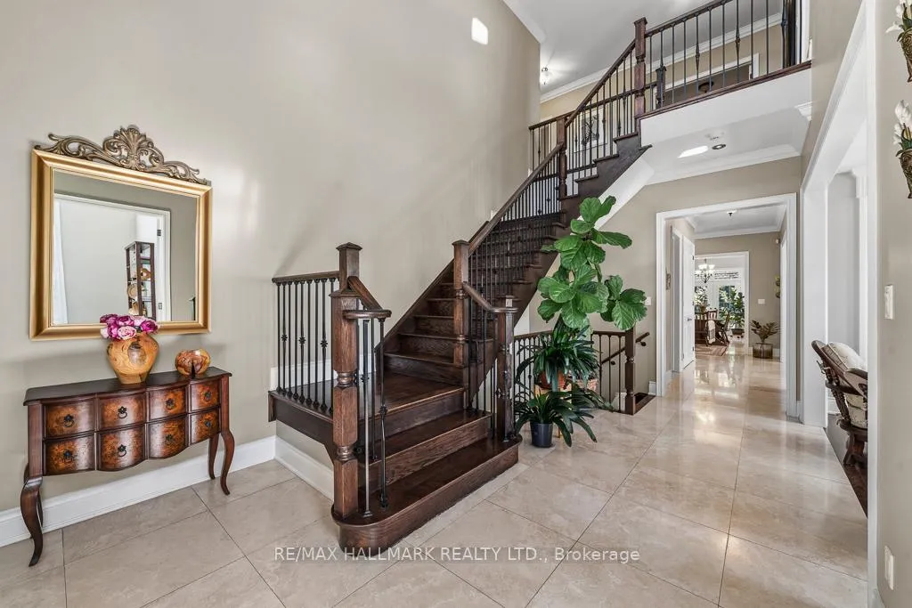 Photo 5 of 321 Grand Vellore Crescent, Vaughan, Vellore Village — HOMEH
