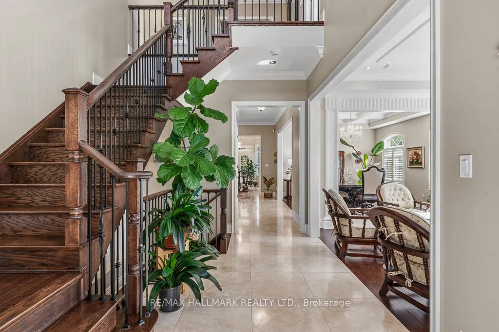 Photo 6 of 321 Grand Vellore Crescent, Vaughan, Vellore Village — HOMEH