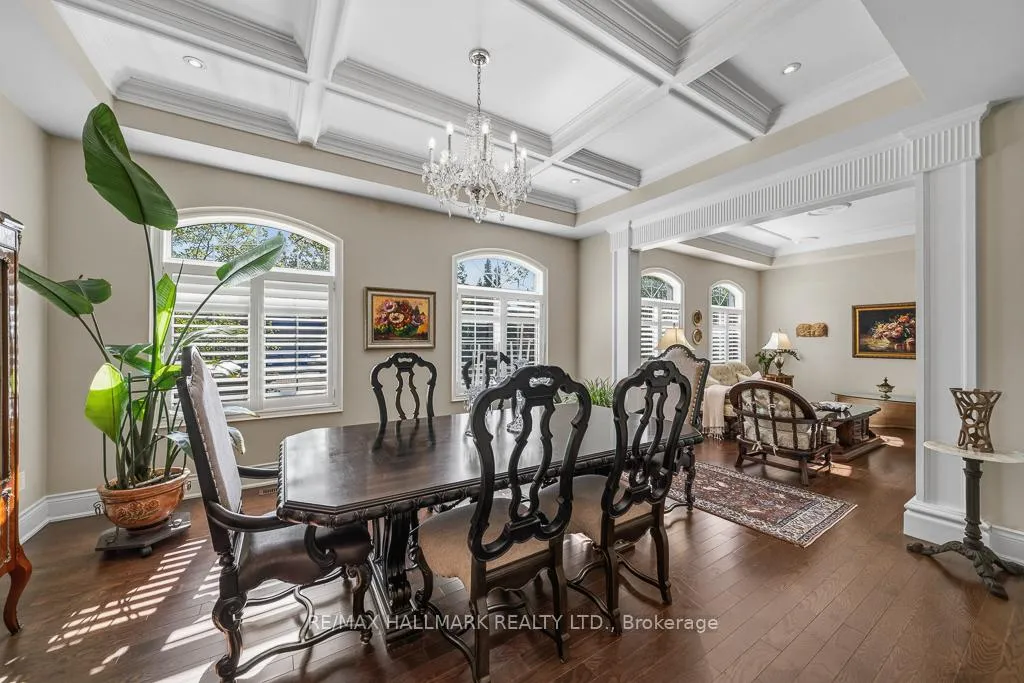 Photo 8 of 321 Grand Vellore Crescent, Vaughan, Vellore Village — HOMEH