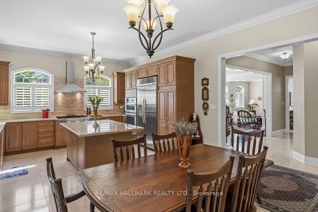 Photo 16 of 321 Grand Vellore Crescent, Vaughan, Vellore Village — HOMEH
