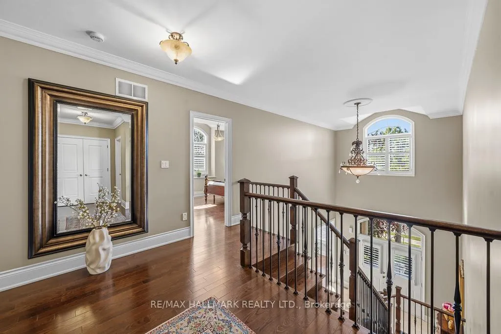 Photo 18 of 321 Grand Vellore Crescent, Vaughan, Vellore Village — HOMEH