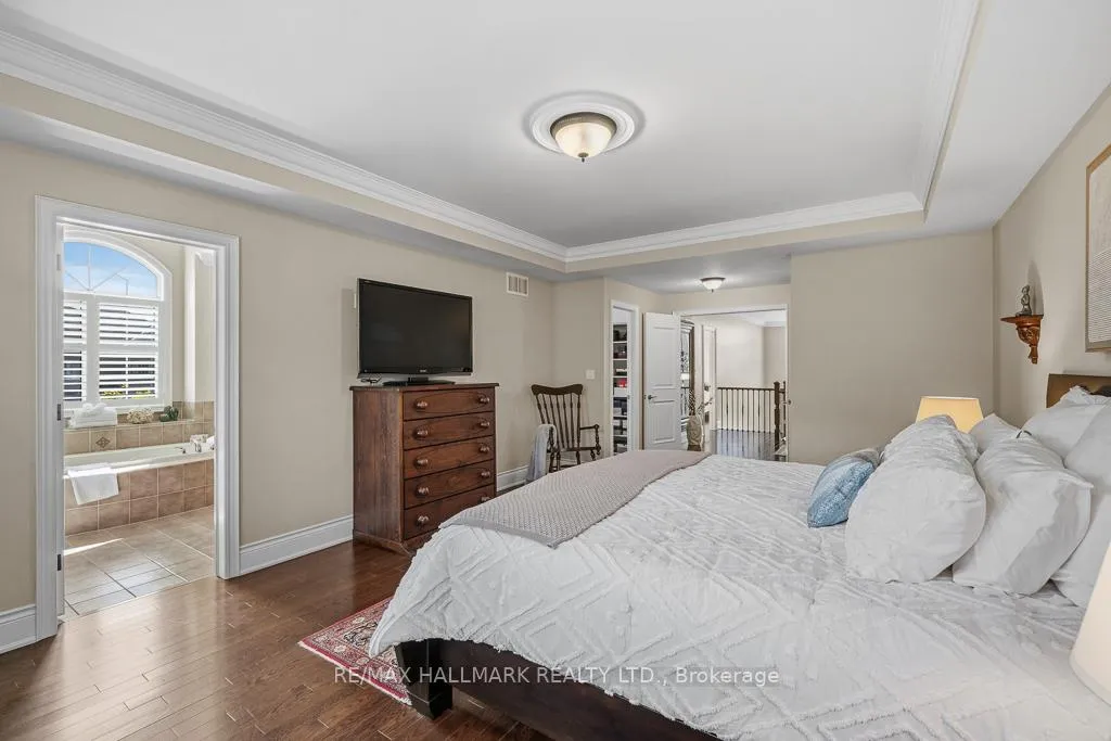 Photo 21 of 321 Grand Vellore Crescent, Vaughan, Vellore Village — HOMEH