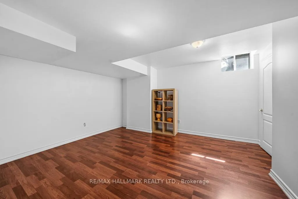 Photo 40 of 321 Grand Vellore Crescent, Vaughan, Vellore Village — HOMEH