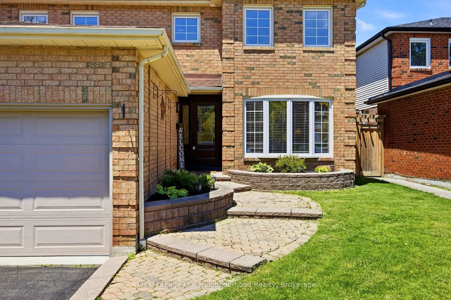Photo 3 of 5 Catherine Drive, Whitby, Pringle Creek — HOMEH