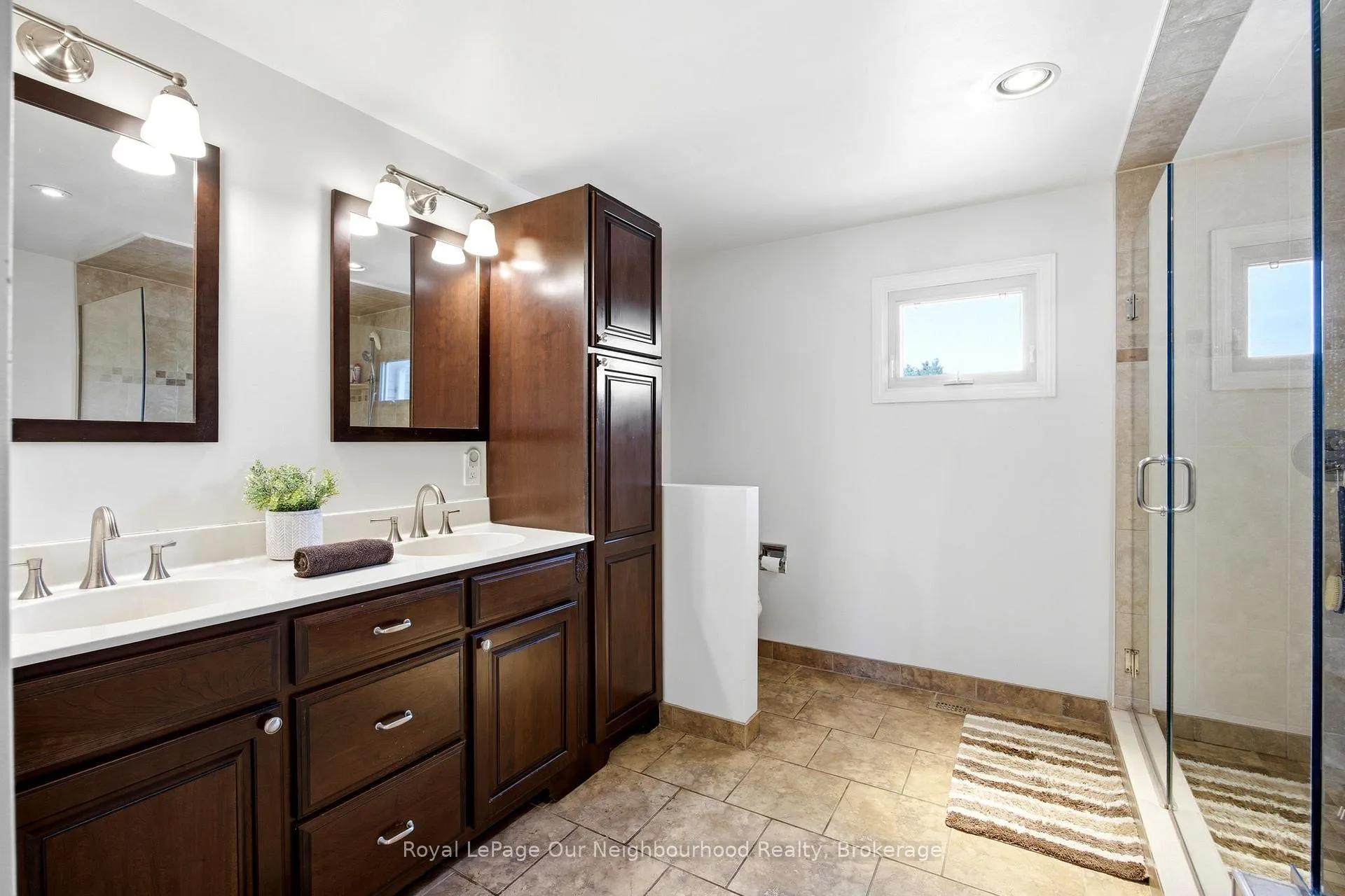 Photo 23 of 5 Catherine Drive, Whitby, Pringle Creek — HOMEH