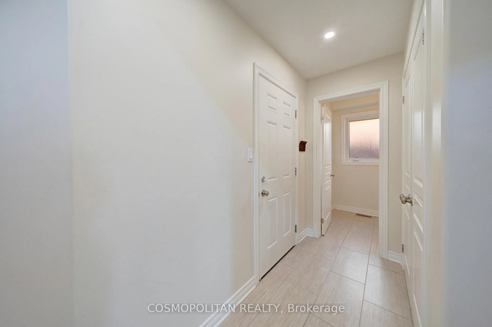 Photo 8 of 8396 Glavcic Drive, Niagara Falls, Forestview — HOMEH