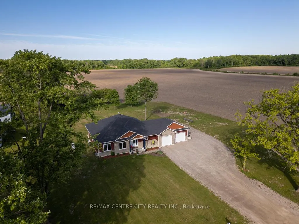 Photo 3 of 22273 Pratt Siding Road, Southwest Middlesex, Glencoe — HOMEH
