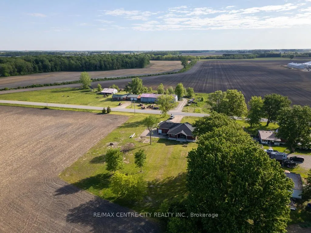 Photo 6 of 22273 Pratt Siding Road, Southwest Middlesex, Glencoe — HOMEH