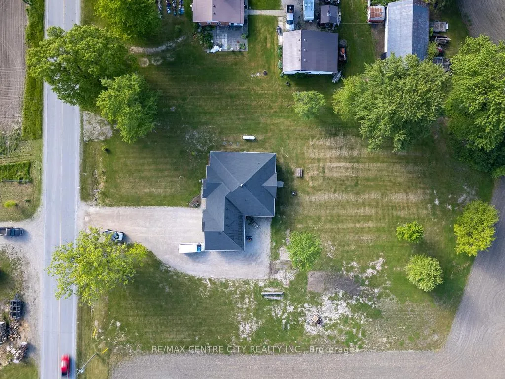 Photo 7 of 22273 Pratt Siding Road, Southwest Middlesex, Glencoe — HOMEH